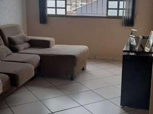 Casa / Sobrado para Venda em Pouso Alegre/MG Jardim América 3 Quartos