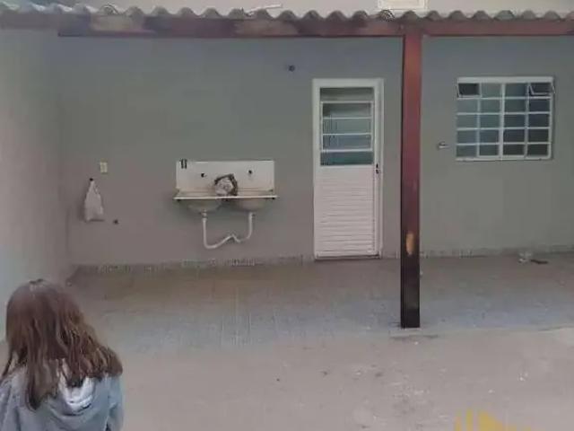 Casa / Sobrado para Venda em Pouso Alegre/MG Jardim Aeroporto 2 Quartos