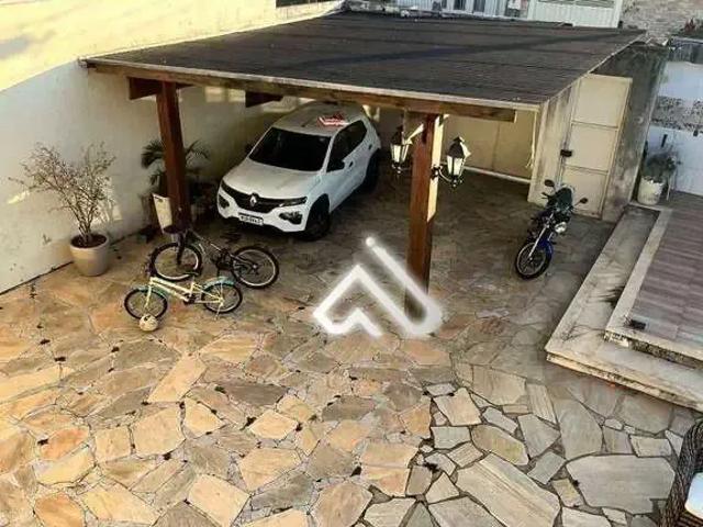 Casa / Sobrado para Venda em Pouso Alegre/MG Jardim Industrial Mariosa 3 Quartos