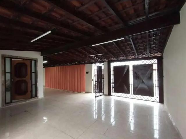 Casa / Sobrado para Venda em Pouso Alegre/MG Jardim Jatobá 3 Quartos
