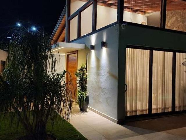 Casa / Sobrado para Venda em Pouso Alegre/MG Parque Ibirá 3 Quartos