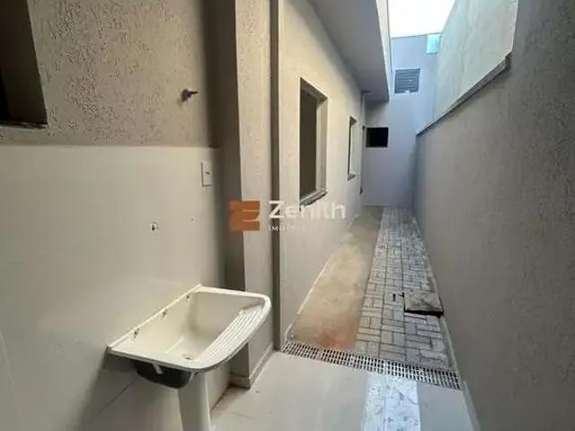 Casa / Sobrado para Venda em Pouso Alegre/MG Parque Real 3 Quartos