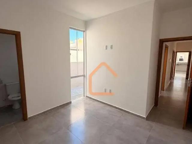 Casa / Sobrado para Venda em Pouso Alegre/MG Parque Real 3 Quartos