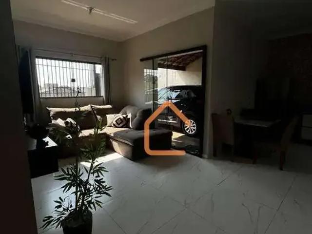 Casa / Sobrado para Venda em Pouso Alegre/MG Parque Real 3 Quartos