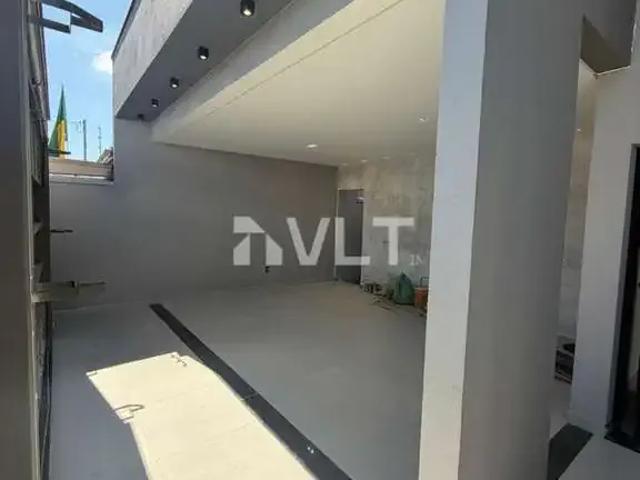 Casa / Sobrado para Venda em Pouso Alegre/MG Parque Real 3 Quartos
