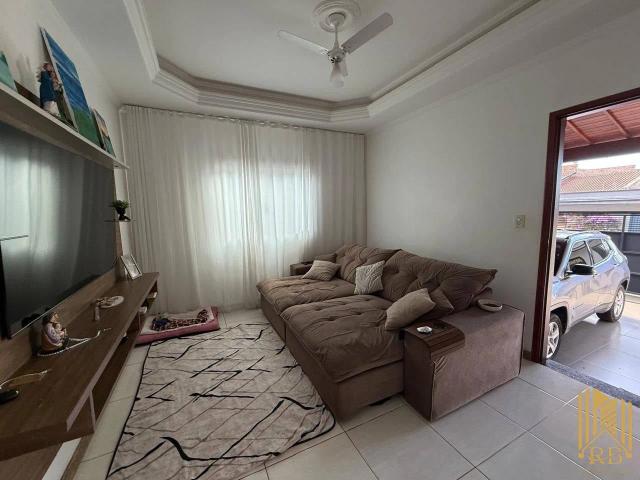 Casa / Sobrado para Venda em Pouso Alegre/MG Residencial Santa Rita 3 Quartos