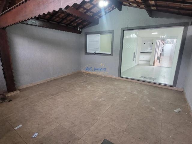 Casa / Sobrado para Venda em Praia Grande/SP Tupi 2 Quartos