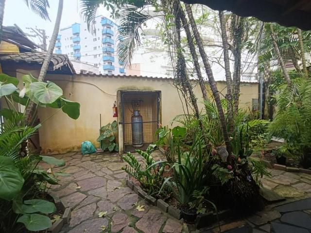 Casa / Sobrado para Venda em Praia Grande/SP Tupi 2 Quartos