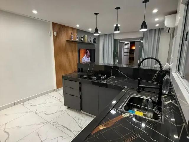 Casa / Sobrado para Venda em Praia Grande/SP Tupi 2 Quartos