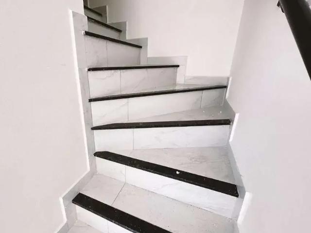 Casa / Sobrado para Venda em Praia Grande/SP Tupi 2 Quartos