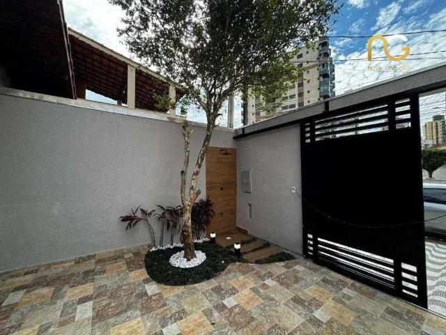 Casa / Sobrado para Venda em Praia Grande/SP Tupi 2 Quartos
