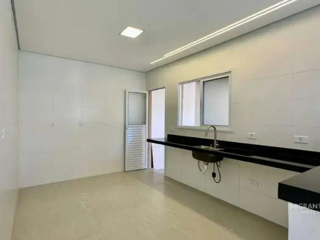 Casa / Sobrado para Venda em Praia Grande/SP Tupi 2 Quartos