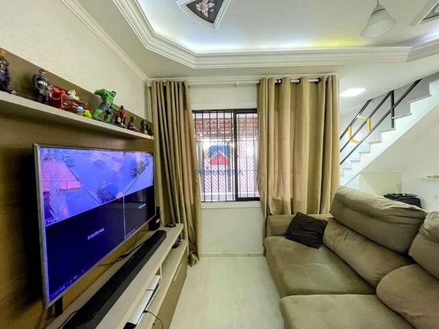 Casa / Sobrado para Venda em Praia Grande/SP Tupi 2 Quartos