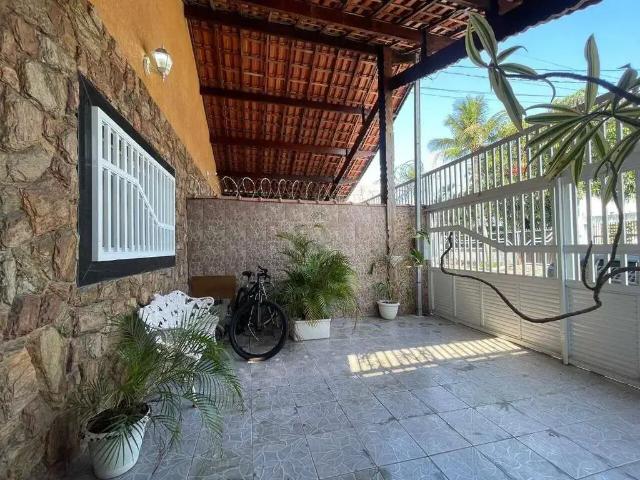 Casa / Sobrado para Venda em Praia Grande/SP Tupi 2 Quartos
