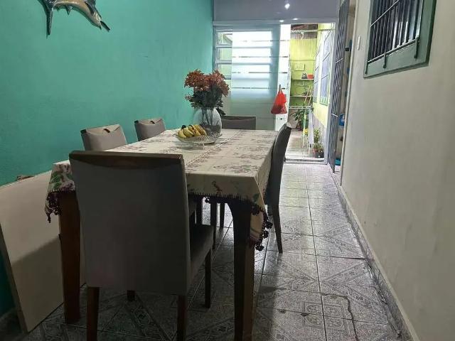 Casa / Sobrado para Venda em Praia Grande/SP Tupi 2 Quartos