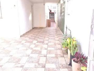 Praça Maria do Carmo da Silva - Garagem