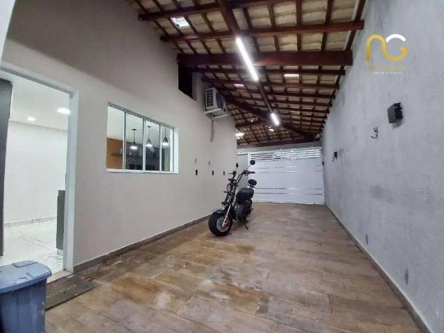 Casa / Sobrado para Venda em Praia Grande/SP Tupi 2 Quartos