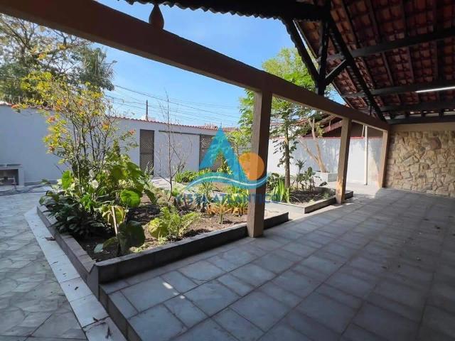 Casa / Sobrado para Venda em Praia Grande/SP Tupi 3 Quartos