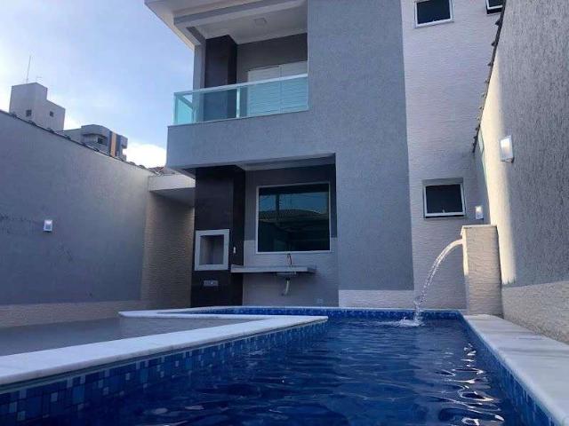 Casa / Sobrado para Venda em Praia Grande/SP Tupi 3 Quartos