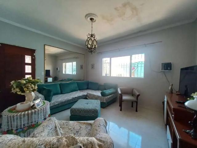 Casa / Sobrado para Venda em Praia Grande/SP Tupi 4 Quartos