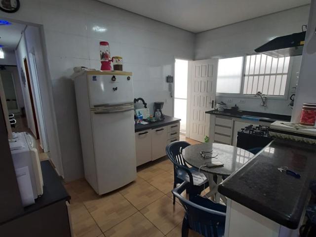 Casa / Sobrado para Venda em Praia Grande/SP Tupi 3 Quartos