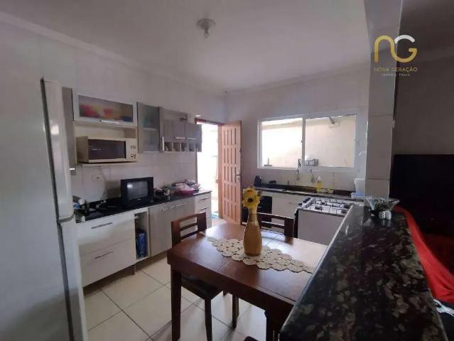 Casa / Sobrado para Venda em Praia Grande/SP Tupi 3 Quartos