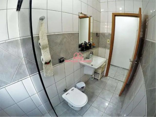 Casa / Sobrado para Venda em Praia Grande/SP Tupi 3 Quartos