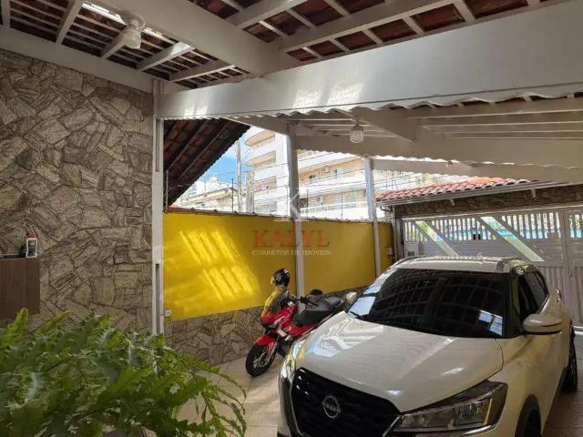 Casa / Sobrado para Venda em Praia Grande/SP Tupi 3 Quartos
