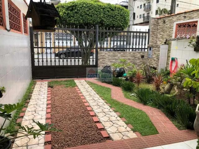 Casa / Sobrado para Venda em Praia Grande/SP Tupi 3 Quartos
