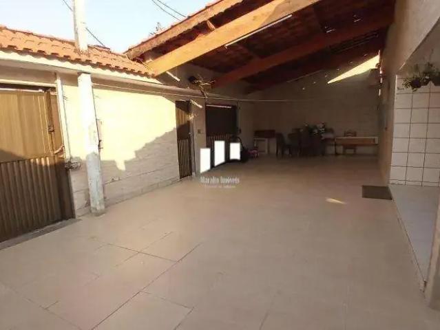 Casa / Sobrado para Venda em Praia Grande/SP Tupi 4 Quartos