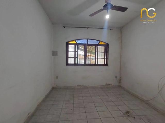 Casa / Sobrado para Venda em Praia Grande/SP Vila Mirim 2 Quartos
