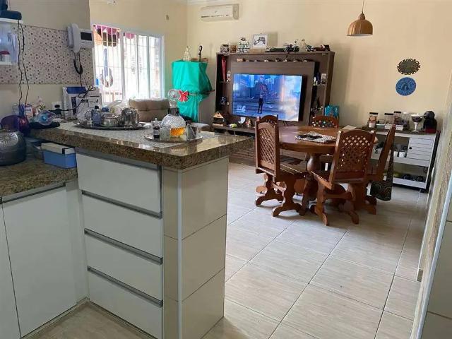 Casa / Sobrado para Venda em Praia Grande/SP Vila Mirim 2 Quartos