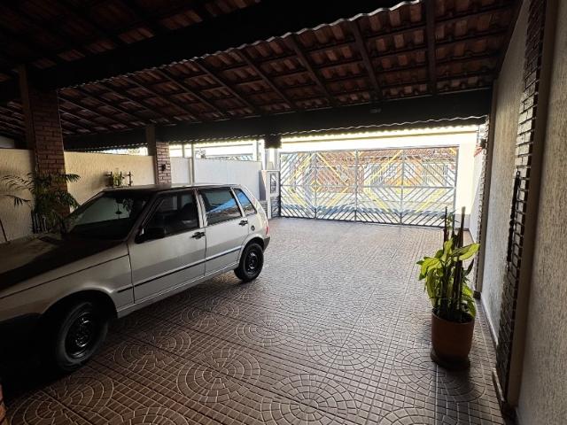 Casa / Sobrado para Venda em Praia Grande/SP Vila Caiçara 3 Quartos