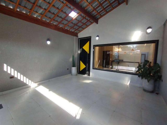 Casa / Sobrado para Venda em Praia Grande/SP Vila Caiçara 3 Quartos