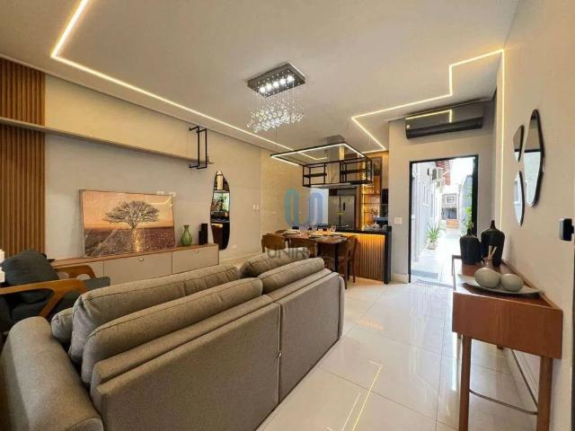 Casa / Sobrado para Venda em Praia Grande/SP Vila Caiçara 3 Quartos