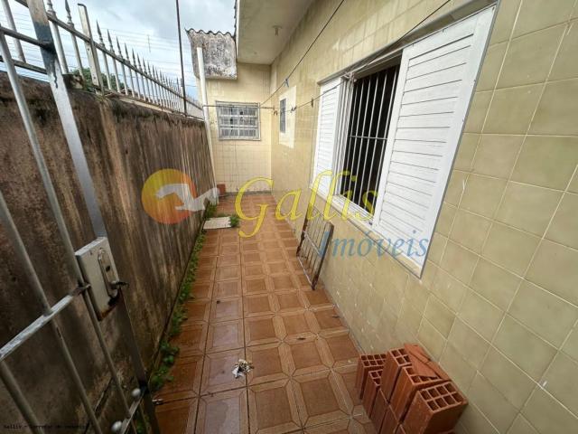 Casa / Sobrado para Venda em Praia Grande/SP Vila Caiçara 3 Quartos