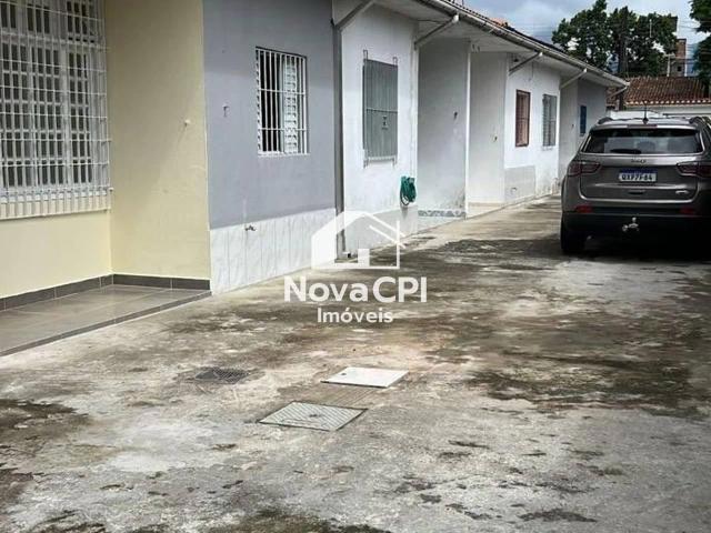 Casa / Sobrado para Venda em Praia Grande/SP Vila Caiçara 1 Quartos