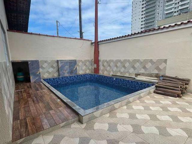 Casa / Sobrado para Venda em Praia Grande/SP Vila Caiçara 2 Quartos