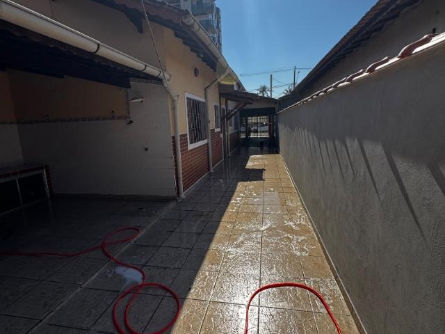 Casa / Sobrado para Venda em Praia Grande/SP Vila Caiçara 2 Quartos