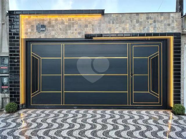 Casa / Sobrado para Venda em Praia Grande/SP Vila Caiçara 2 Quartos