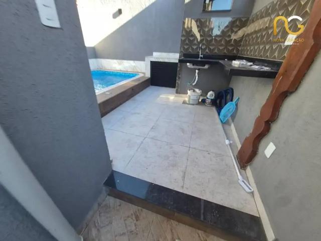 Casa / Sobrado para Venda em Praia Grande/SP Vila Caiçara 2 Quartos