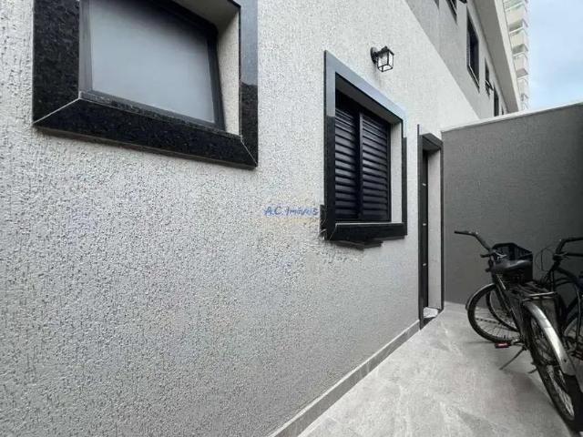 Casa / Sobrado para Venda em Praia Grande/SP Aviação 3 Quartos