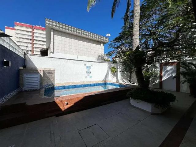 Casa / Sobrado para Venda em Praia Grande/SP Aviação 3 Quartos