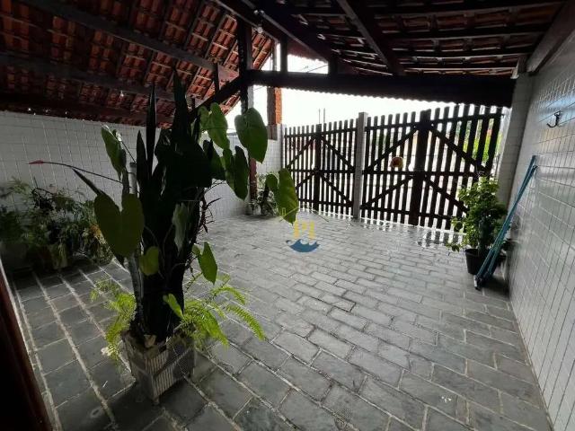 Casa / Sobrado para Venda em Praia Grande/SP Aviação 3 Quartos