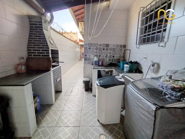 Casa / Sobrado para Venda em Praia Grande/SP Aviação 2 Quartos
