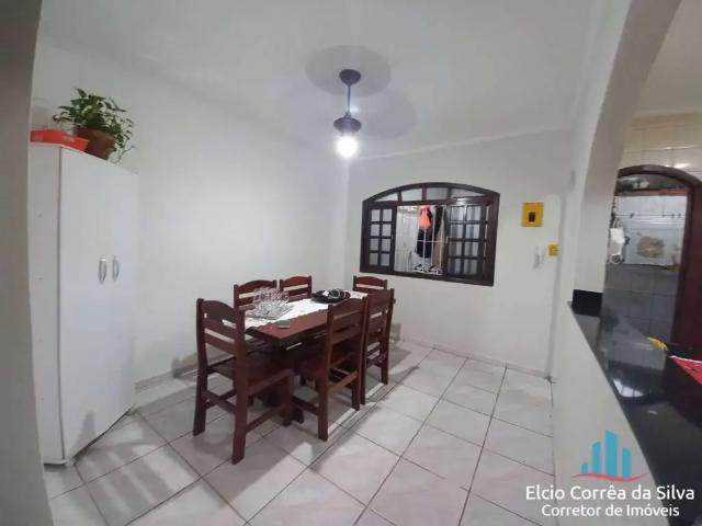 Casa / Sobrado para Venda em Praia Grande/SP Aviação 2 Quartos