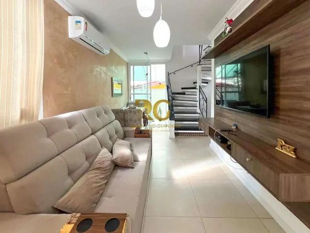 Casa / Sobrado para Venda em Praia Grande/SP Aviação 2 Quartos
