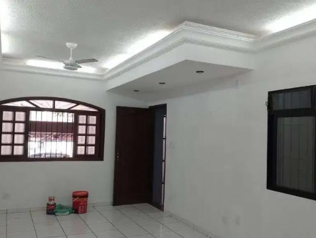 Casa / Sobrado para Venda em Praia Grande/SP Aviação 2 Quartos