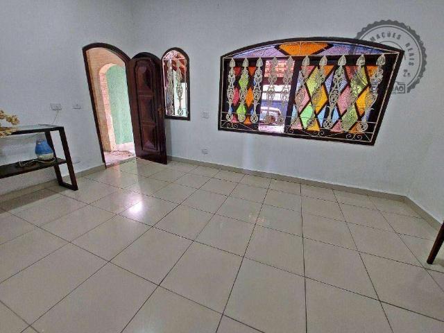 Casa / Sobrado para Venda em Praia Grande/SP Aviação 4 Quartos