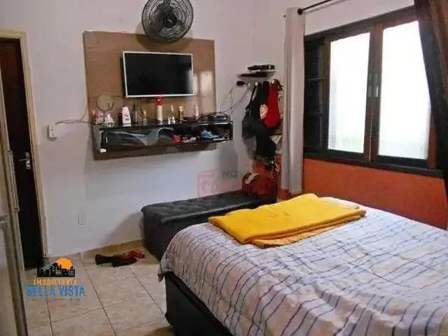 Casa / Sobrado para Venda em Praia Grande/SP Aviação 4 Quartos